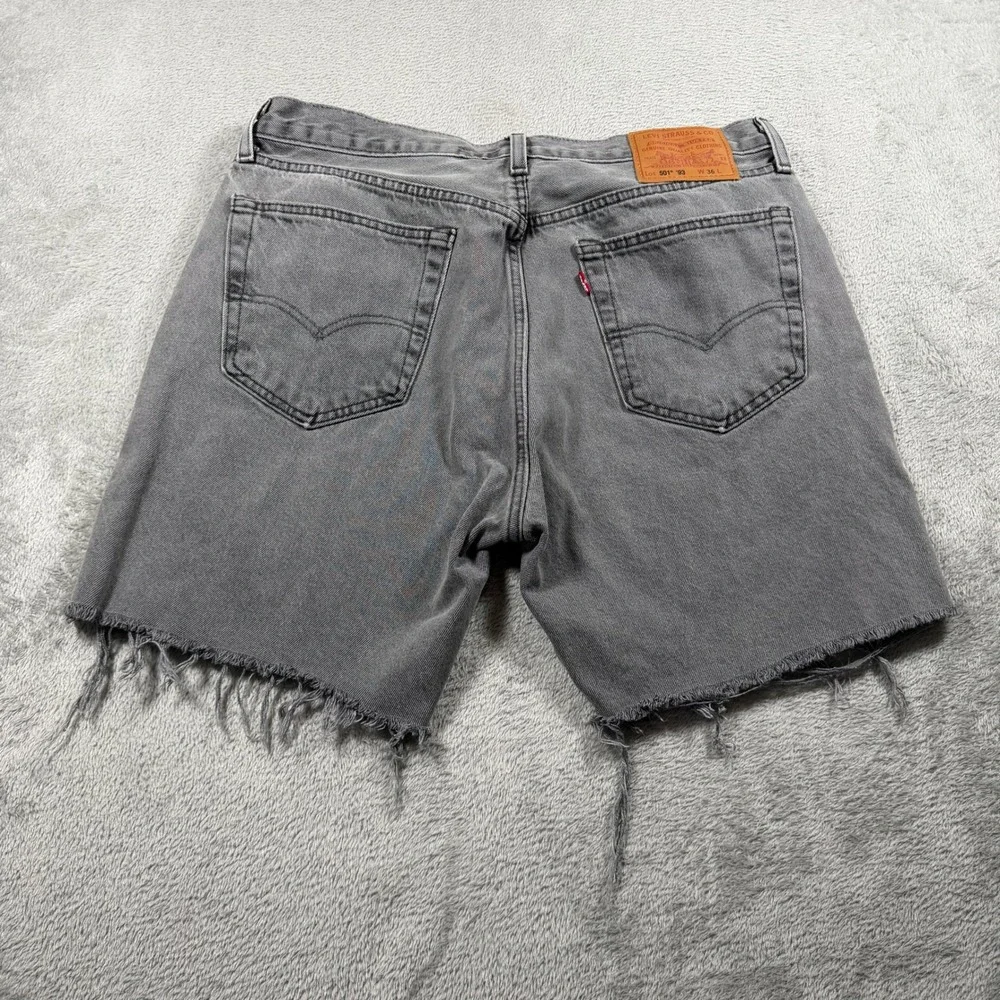 Levis Premium 501 93' Denim Shorts Mens 36 Grey Cut Off Raw Hem Button Fly